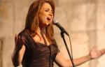 Julia Boutros singing for Gaza resistance